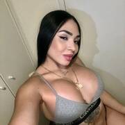 Mía