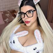 Jully Hot