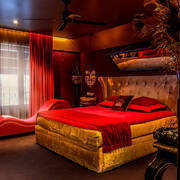 Scarlet Club (Foto #12)