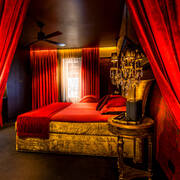 Scarlet Club (Foto #5)