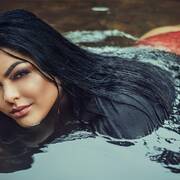 Maya hot