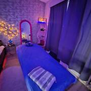 Celina massage