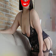 **  J E N N I F E R  **