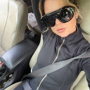 Le voisin pervers est de retour