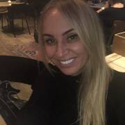 Tania HASSELT
