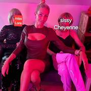 Tgirls Party dans gloriole (Foto #27)