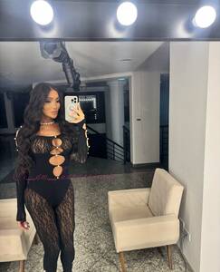 Latina XXL
