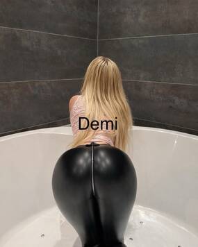 demi