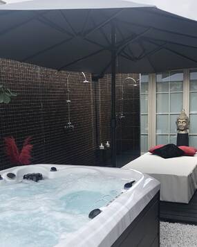 Buiten massage