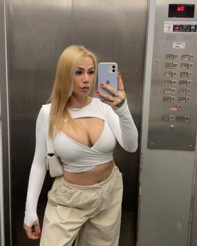 Cristal NOUVEAU DANS LA VILLA