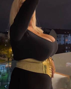 SCARLETT VIXEN