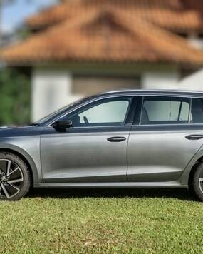 Benelux prive taxi chauffeur/airport & escort