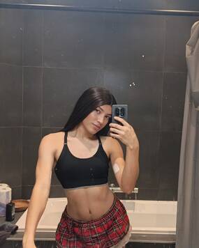 KENDALL XIMENA