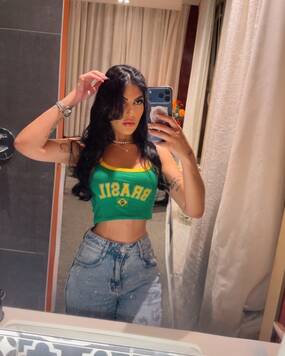 Mia