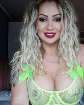 Mia