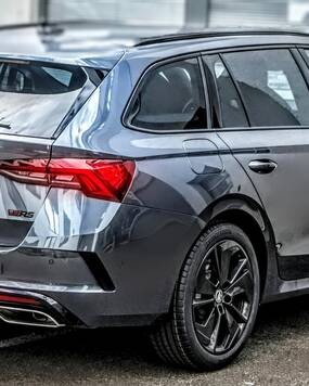 Taxi CS escorte & airport drive benelux