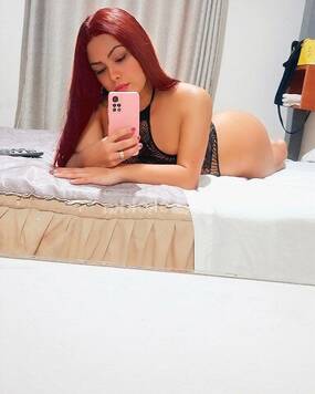SCARLET TRANSEXUAL