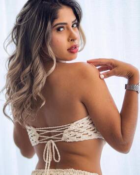 Iona super sexy