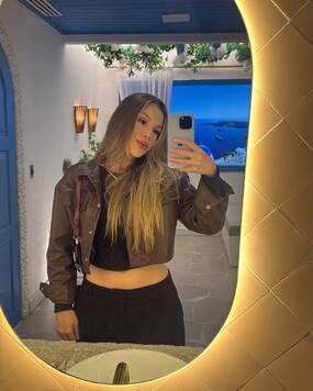 Mia