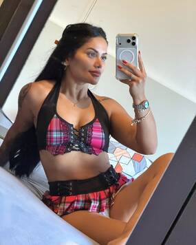 Manuela Hot GFE