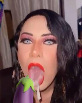 Mia