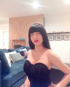 ARIANA SEXY LATIN