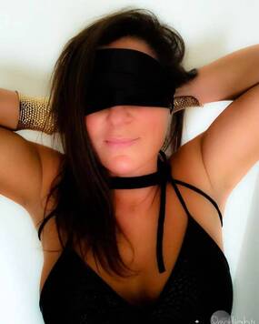 KINKY KELLY