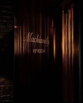 Machiavelly Salon de Nuit et Lounge