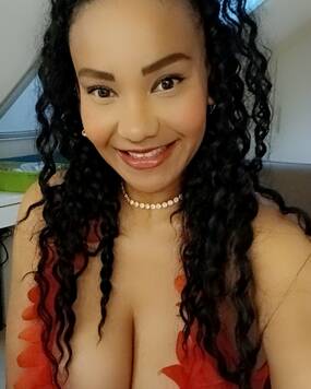 NINA BRASIL
