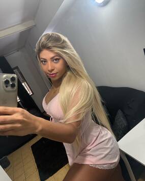 Nicolly lins