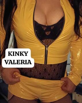 KINKY VALERIA ,DEEPTHROAT  SPECIALIST