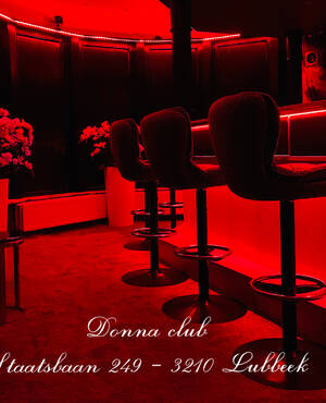Donna club job