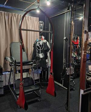 Doma SM Suite te huur per uur Den Haag Nederland