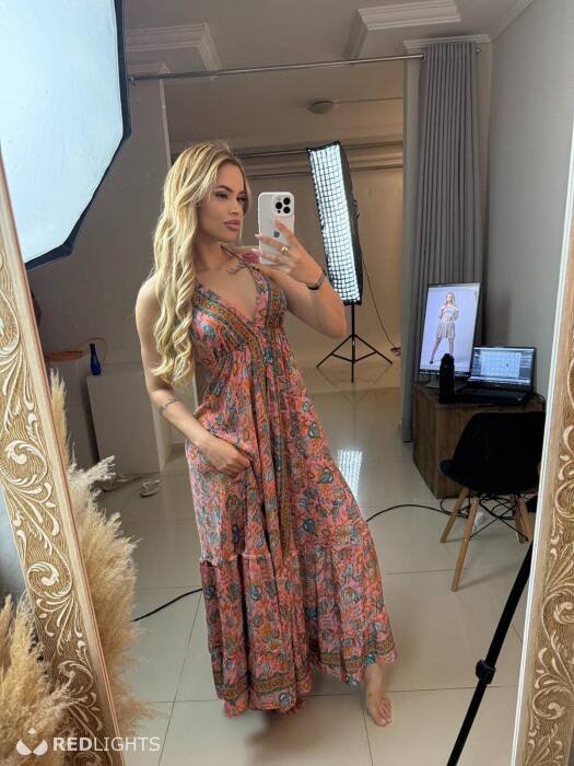 Isabella your girlfriend (Foto)