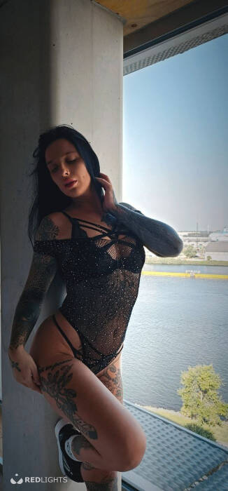 Inkedmilf (Foto)