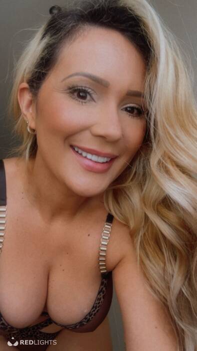 LAYLA HOT (Foto)