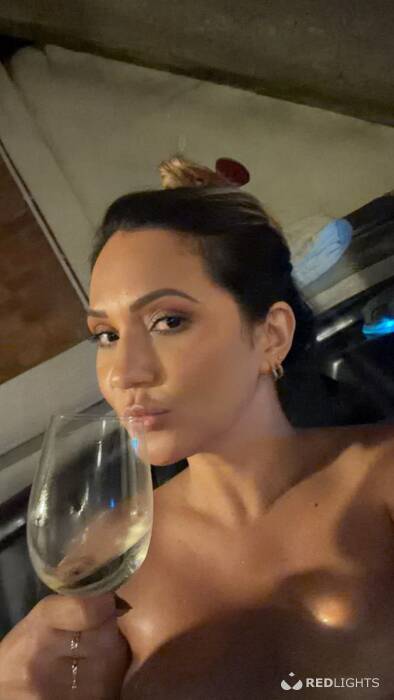 LAYLA HOT (Foto)