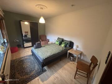 Kamer verhuur - room for rent (Foto)