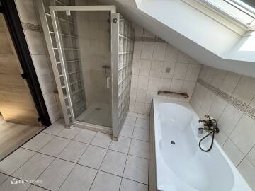 Kamer verhuur - room for rent (Foto)