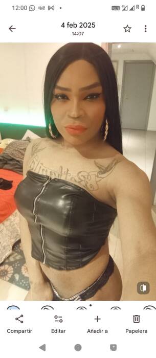 Jenifer TS hot (Foto)