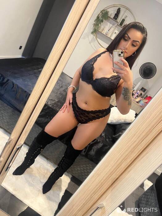 DANIELA MELLO (Foto)
