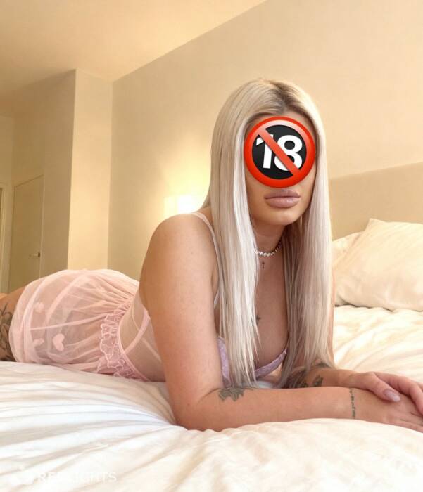 Lora GFE,Party girl,strapon? (Foto)