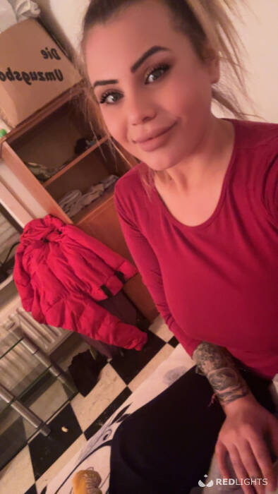 Adelina perfect lady for gentlemen (Foto)