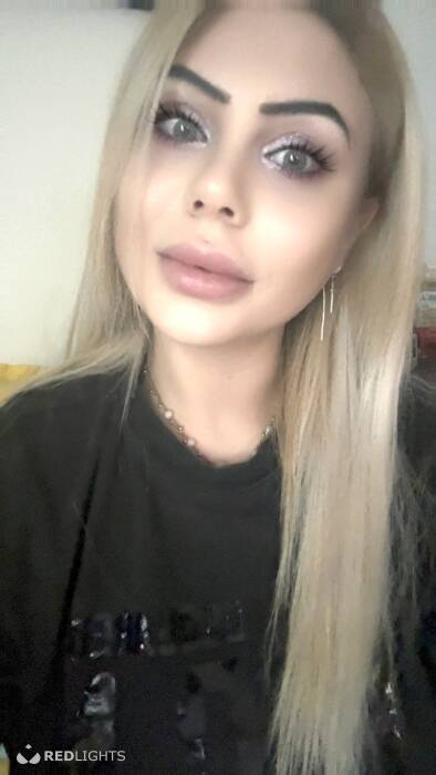 Adelina perfect lady for gentlemen (Foto)