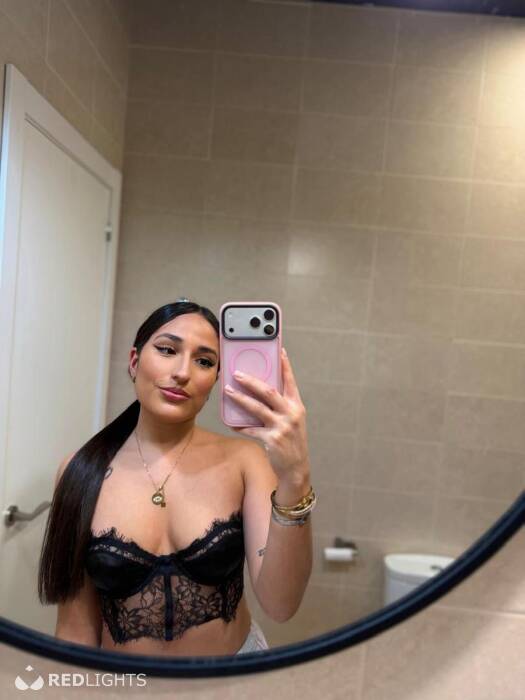 KARINA (Foto)