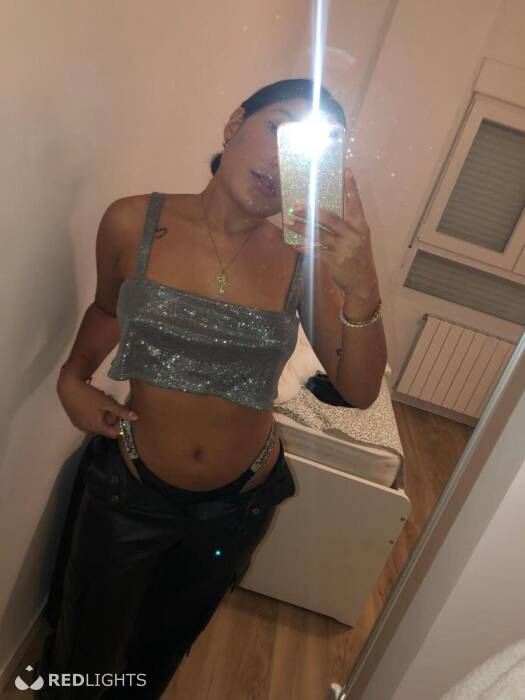 KARINA (Foto)
