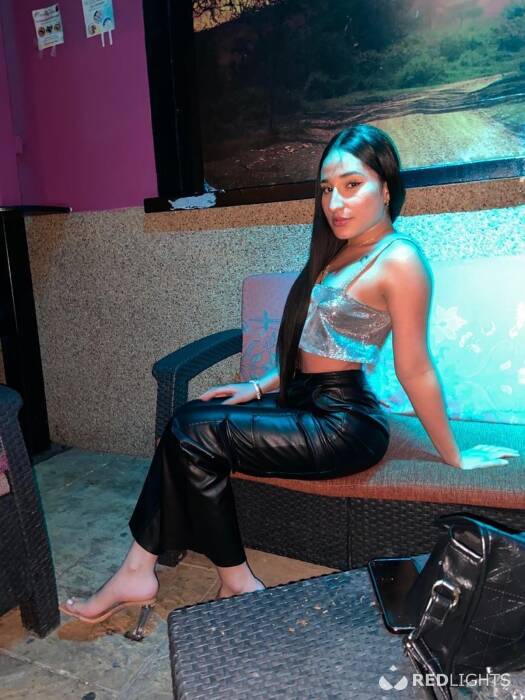 KARINA (Foto)
