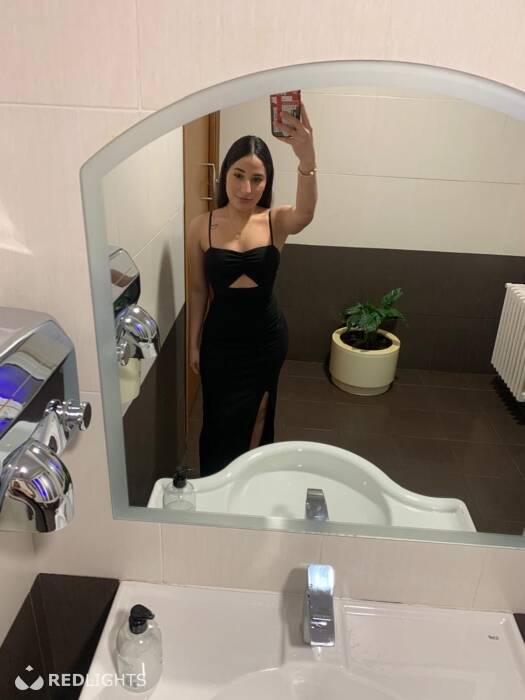 KARINA (Foto)