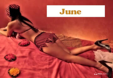 ** JUNE ** (Foto)