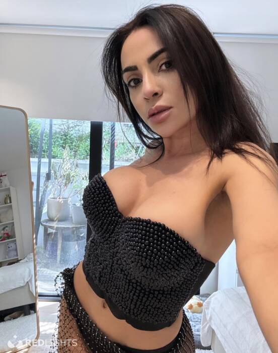 Anitta Petite (Foto)